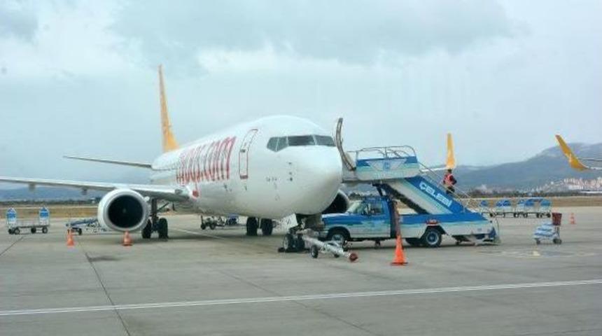 İstanbul'dan D&ouml;nen U&ccedil;aklar Edremit'e Y&ouml;nlendirildi