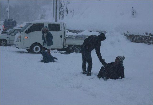 Kartepe’de Kayak Merkezine Ulaşım Sağlanamıyor