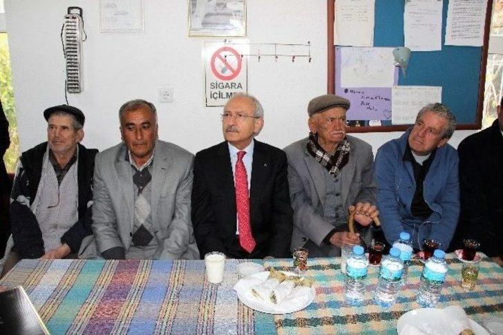 Kılıçdaroğlu, Köyde Gözleme Yiyip Ayran İçti G1