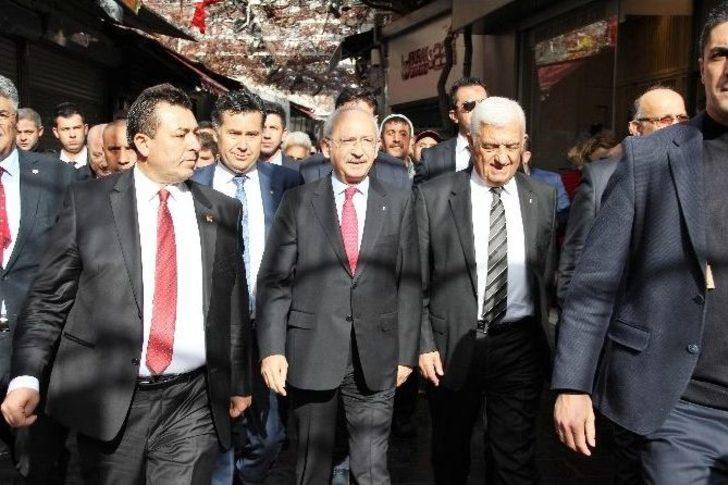 Kılıçdaroğlu, Köyde Gözleme Yiyip Ayran İçti G3