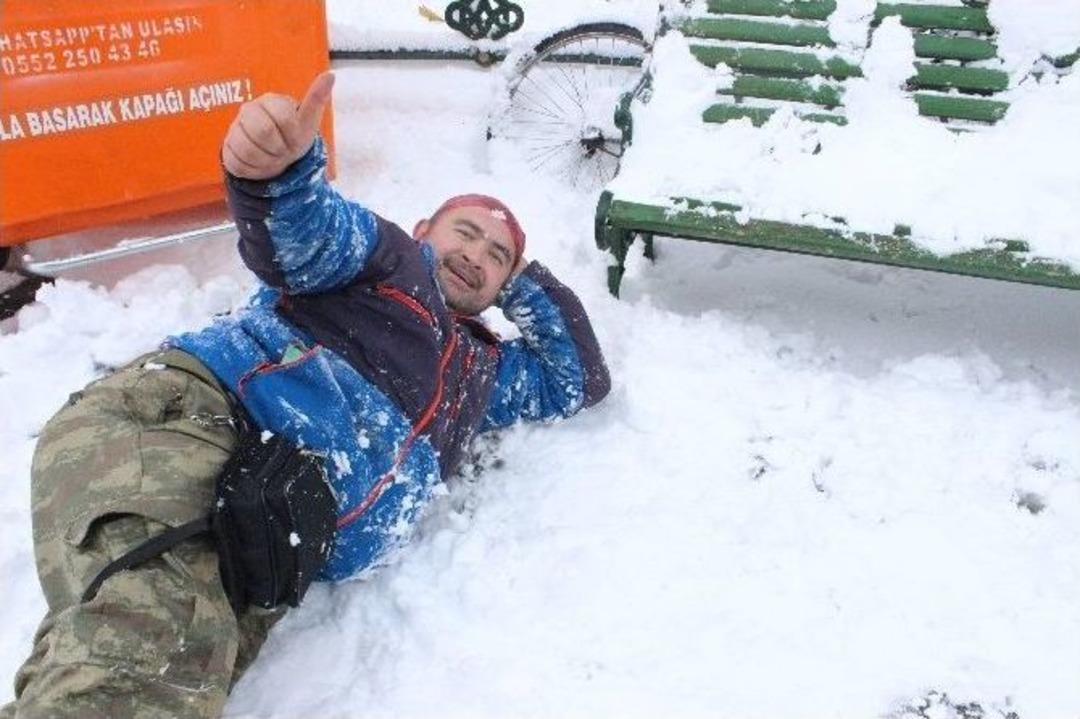 Eskişehir&rsquo;de Kar Keyfi Ve Kartpostallık G&ouml;r&uuml;nt&uuml;ler