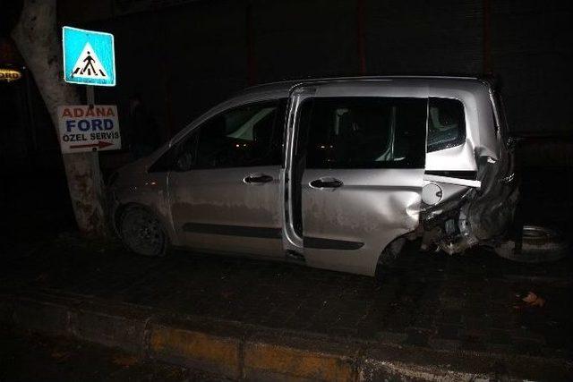 Adana’da Maddi Hasarlı Zincirleme Trafik Kazası