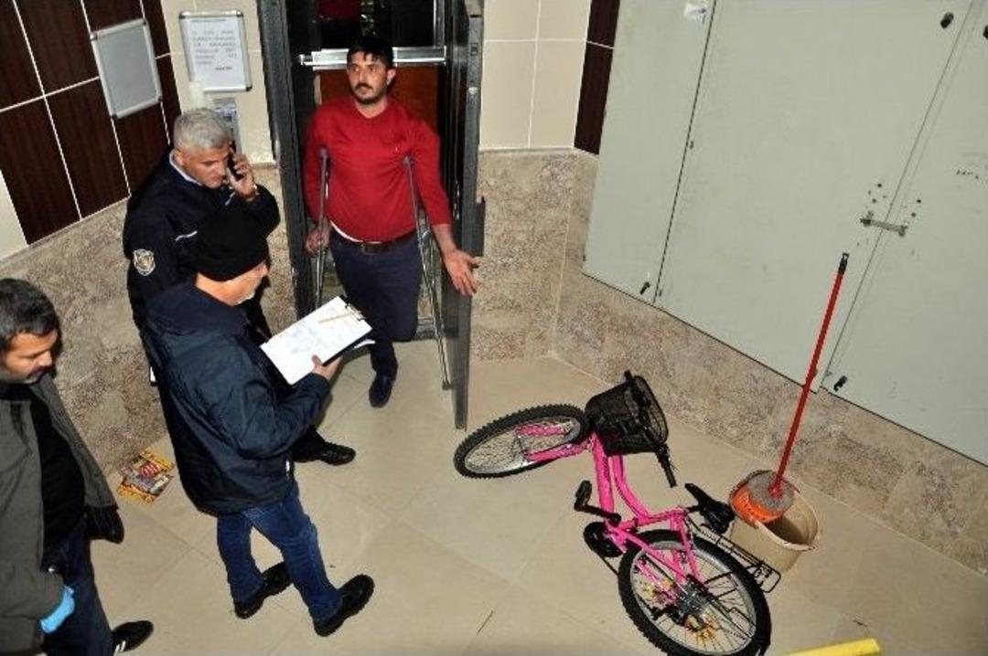 500 Tl Değerinde Bisikleti Bırakıp, 200 Tl Değerinde Motosikleti &Ccedil;aldı