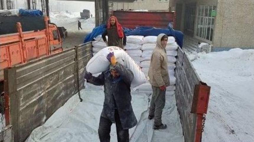 Ağrı&rsquo;dan Haleplilere 6 Tır Yardım