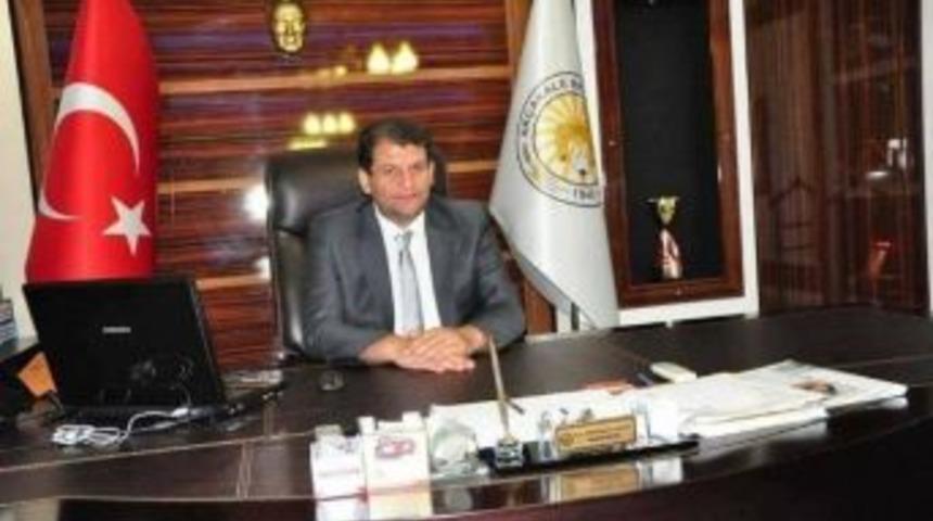 Ayhan Yeni Yıla Barış Diledi