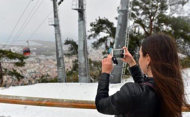 Teleferikle Kar Manzarası Izlemeye Çıktılar