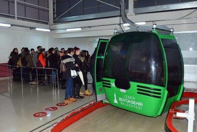 Teleferikle Kar Manzarası Izlemeye Çıktılar