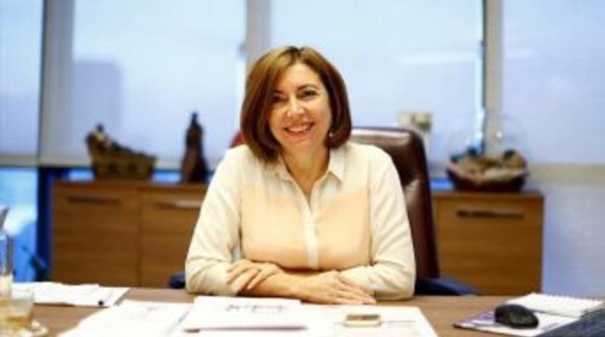 Hekimler Sezaryenle M&uuml;cadele Ediyor