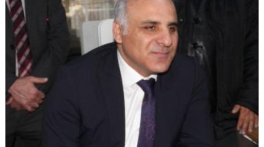 Validen, Cumhurbaşkanına Hakaret Ettiği İleri S&uuml;r&uuml;len &Ouml;ğretim G&ouml;revlisine Sert Tepki