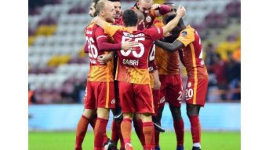 Galatasaray, 16. Haftalarda 3. Sıraya Abone