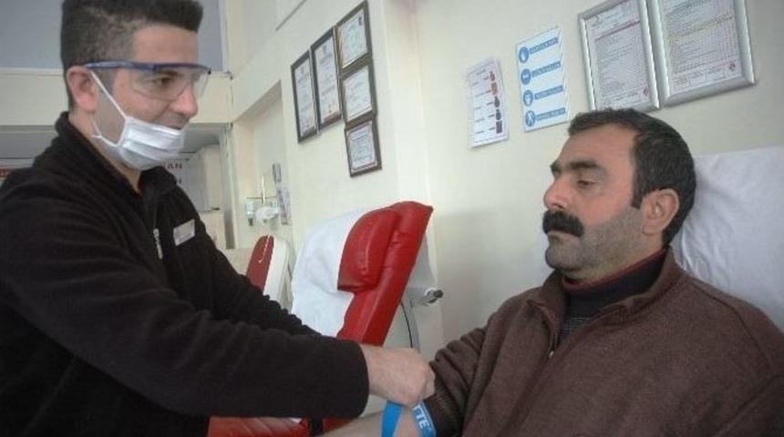 G&uuml;neydoğu B&ouml;lge Kan Merkezi 32 Bin &Uuml;nite Kan Bağışı Aldı