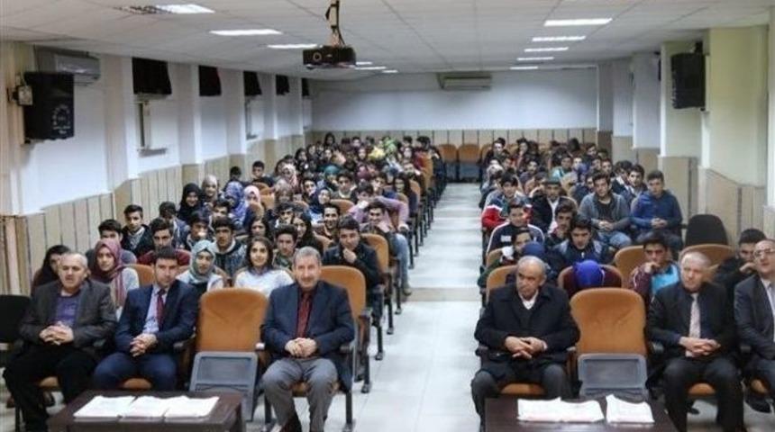 Van&rsquo;da &ldquo;gen&ccedil;lik Ve Hz. Peygamber&rdquo; Konulu Konferans