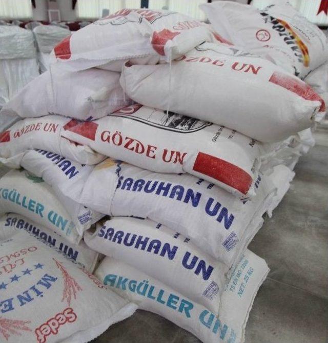 Saruhanlı&rsquo;dan Halep&rsquo;e 5 Kamyon Yardım 1