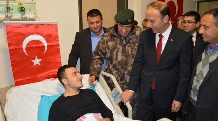 Vali Erin Yaralı Polis Memuruyla Bir Araya Geldi