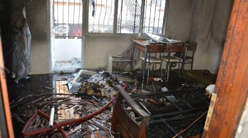 S&ouml;ke&rsquo;de Yangın Evi K&uuml;l Etti