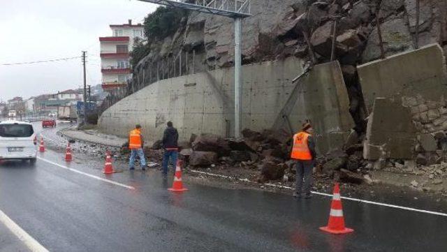 Gölcük'te Heyelanda Faciadan Dönüldü