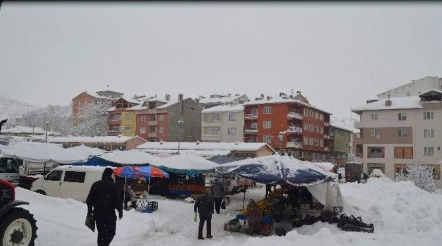 S&ouml;ğ&uuml;t&rsquo;teki Pazarcıların Kış &Ccedil;ilesi