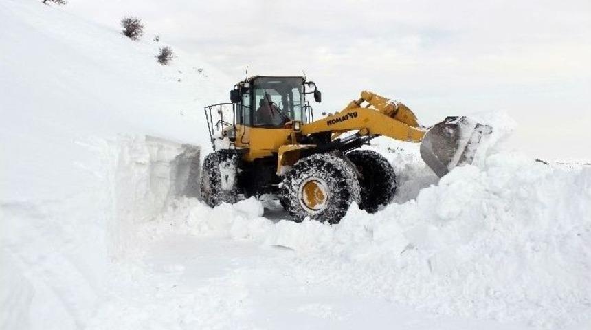Muş&rsquo;ta Karla M&uuml;cadele &Ccedil;alışması