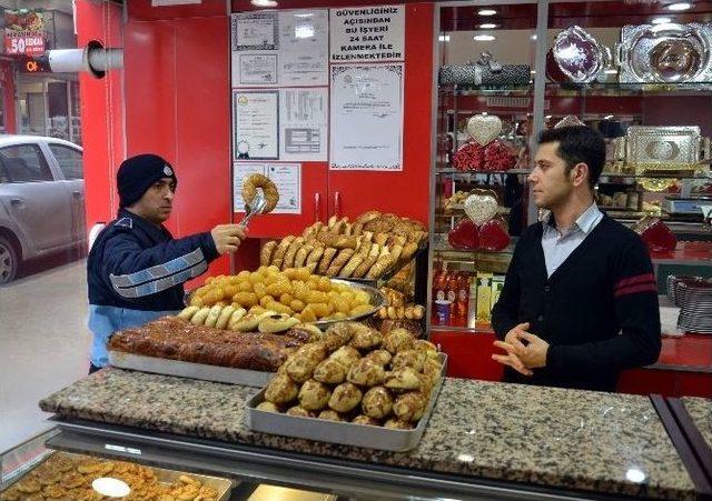 Zabıta Ekiplerinden Yılbaşı Öncesi Pastane Denetimi