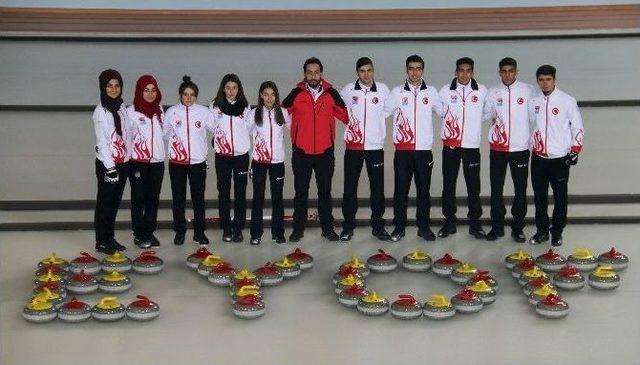 Curling Milli Takımı Tarihe Geçmek İstiyor