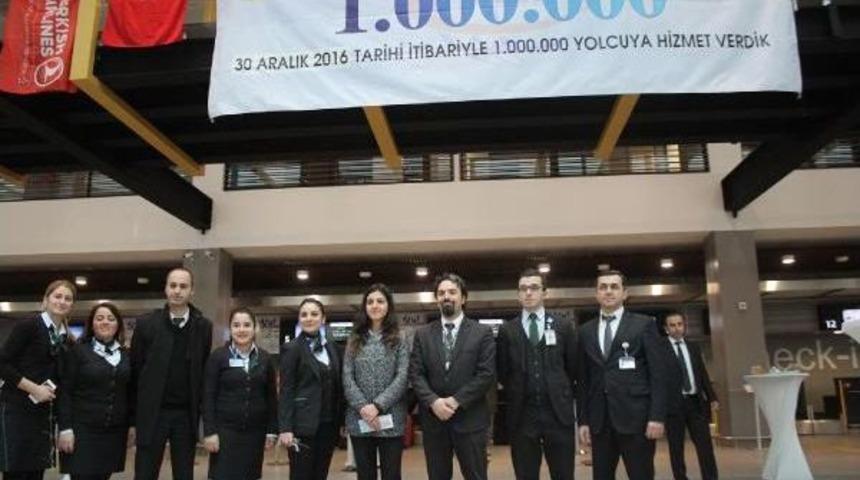 Ordu-Giresun Havalimanı'nda 1 Milyonuncu Yolcu T&ouml;renle Karşılandı