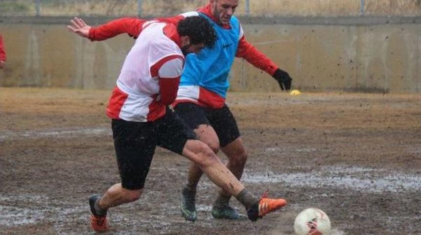 Karşıyaka'da U&ccedil;ar R&uuml;zgarı