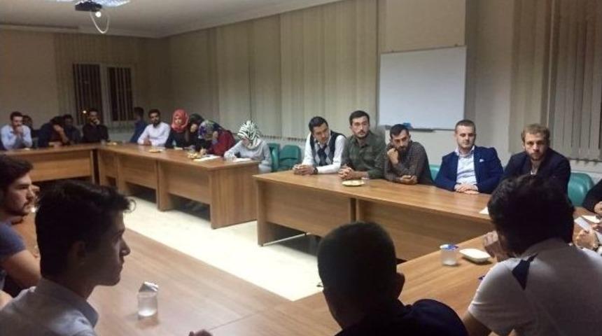 Tecr&uuml;be Konuşuyor Gen&ccedil;lik Dinliyor