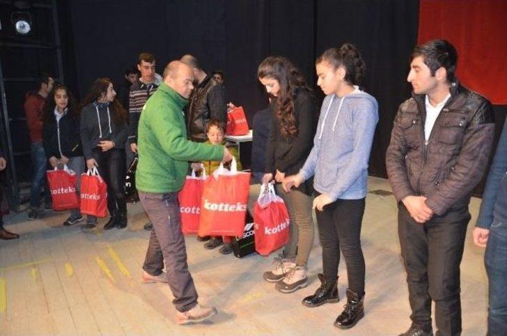 Yüksekovalı Öğrenciler Ödüllendirildi G4