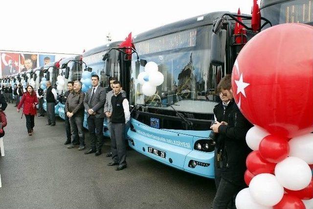 Antalya Büyükşehir’den Yeni Yılda 50 Otobüs