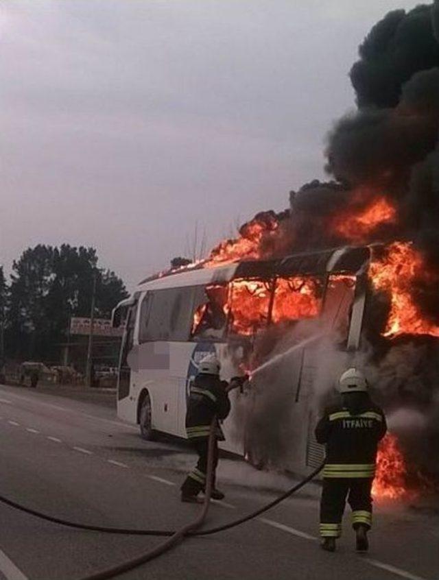 Samsun’da Yolcu Otobüsü Alev Alev Yandı