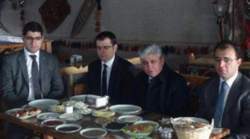 Kars Valisi Doğan: Fet&ouml;&rsquo;N&uuml;n Jandarma Imamı Yakalandı