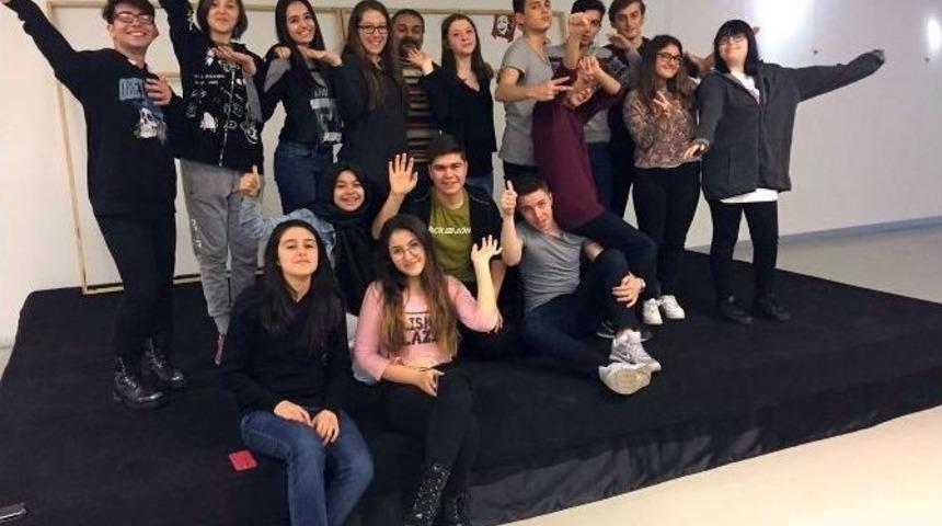 Osmangazi&rsquo;den Tiyatro Okulu