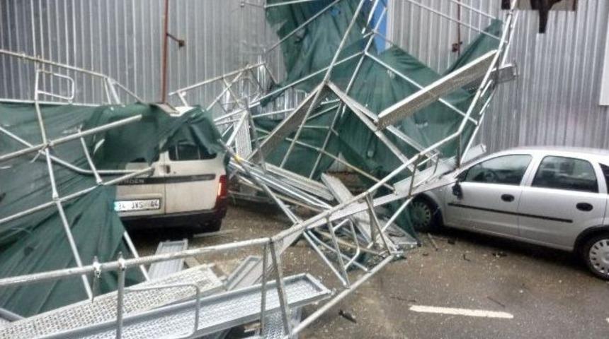 Fırtına Dev İskeleyi U&ccedil;urdu