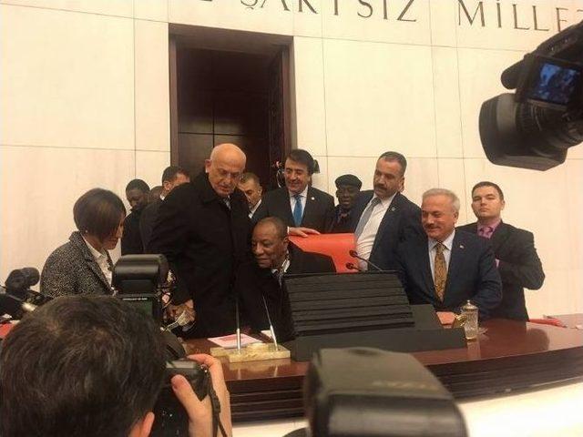 Aydemir: “sayın Kahraman Abide Bir Şahsiyettir”