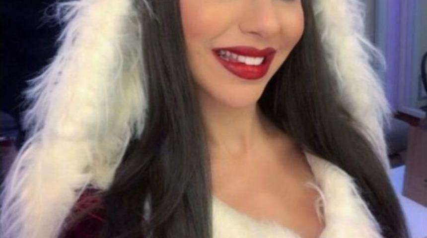 &Uuml;nl&uuml; Manken Bu Kez &lsquo;noel Anne&rsquo; Oldu