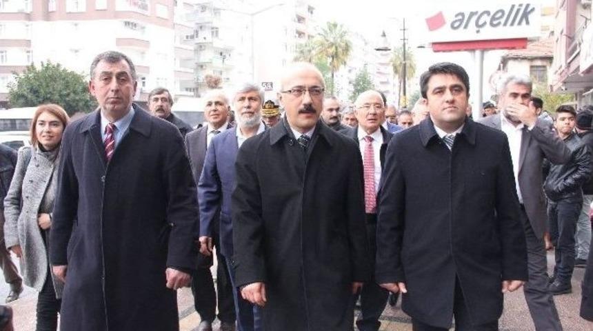 Bakan Elvan: "3 Kardeşimizi Arama &Ccedil;alışmaları S&uuml;r&uuml;yor"