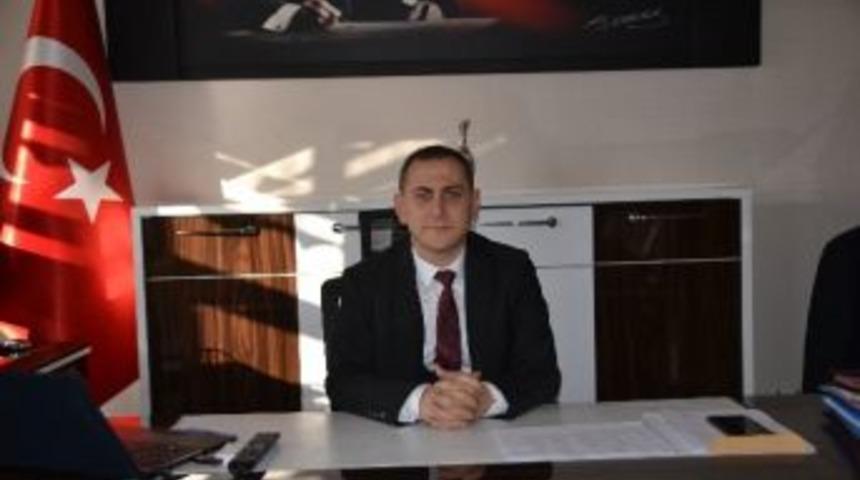 Şenkaya Kaymakamı Dereci G&ouml;revine Başladı.