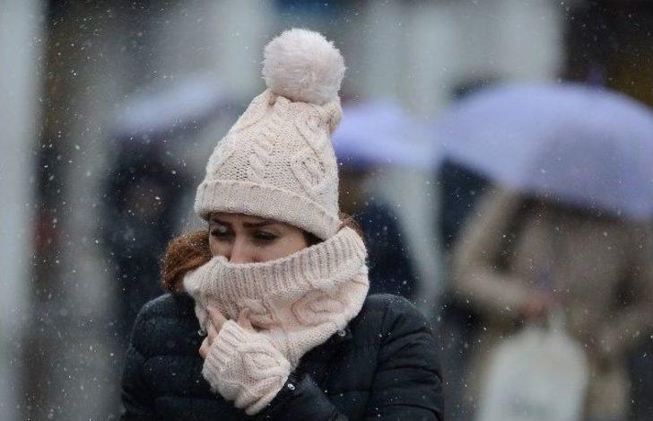Taksim’de Kar Yağışı G1