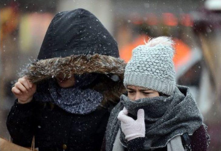 Taksim’de Kar Yağışı G2