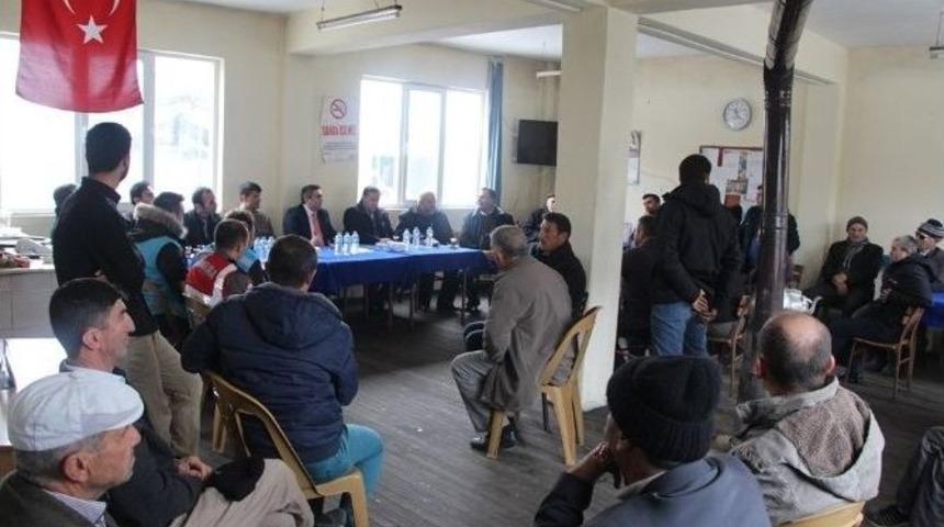 Şaphane&rsquo;de Halk Toplantısında Vatandaşlar Bilgilendirildi