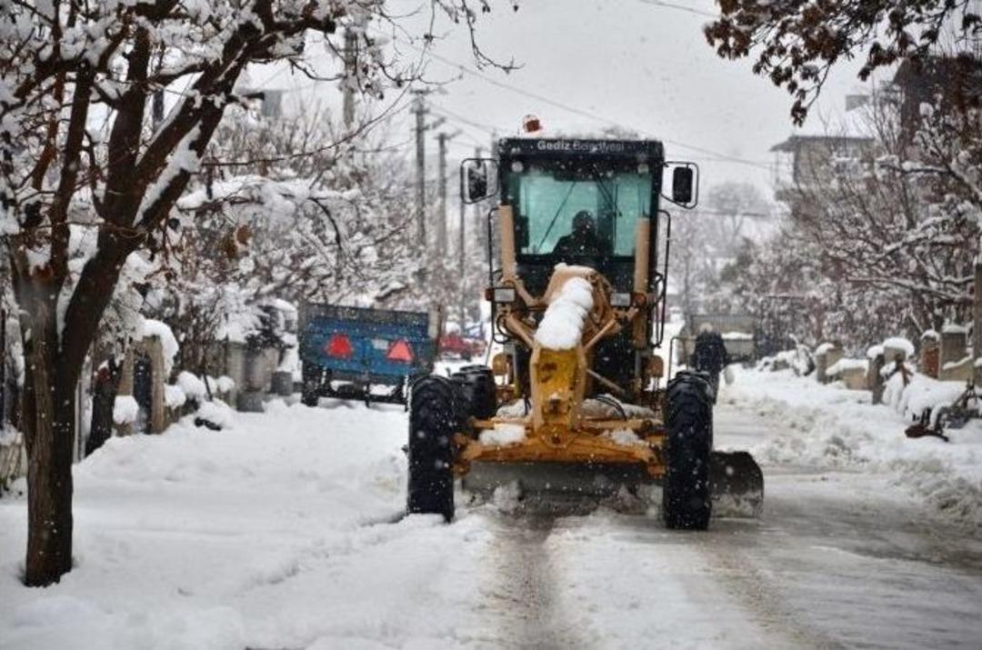 Gediz&rsquo;de Karla M&uuml;cadele &Ccedil;alışması