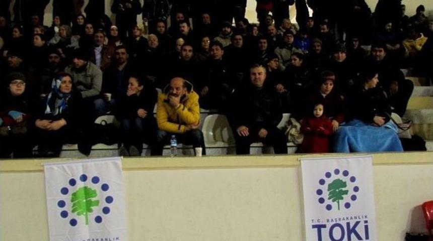 Bin 27 Konutun Kura Sonucunu Heyecanla Beklediler