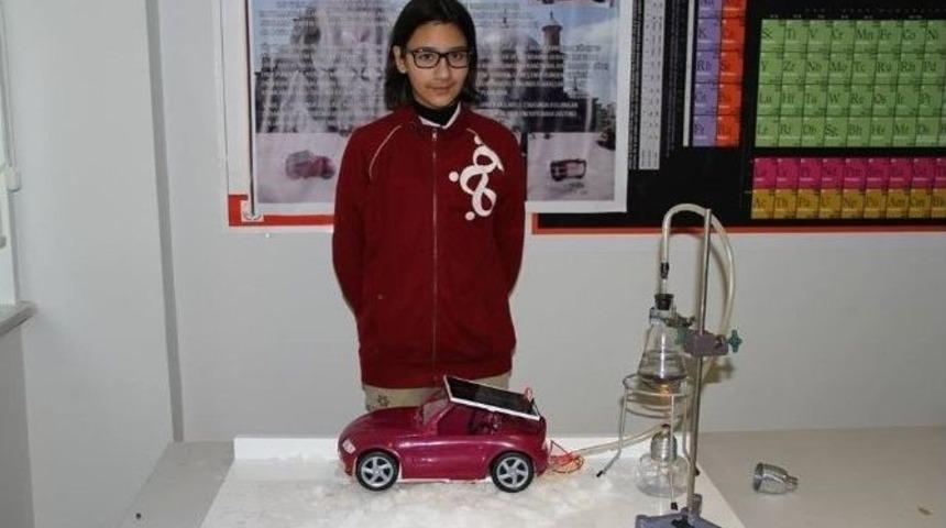 K&uuml;&ccedil;&uuml;k Mucitten S&uuml;r&uuml;c&uuml;lere B&uuml;y&uuml;k M&uuml;jde