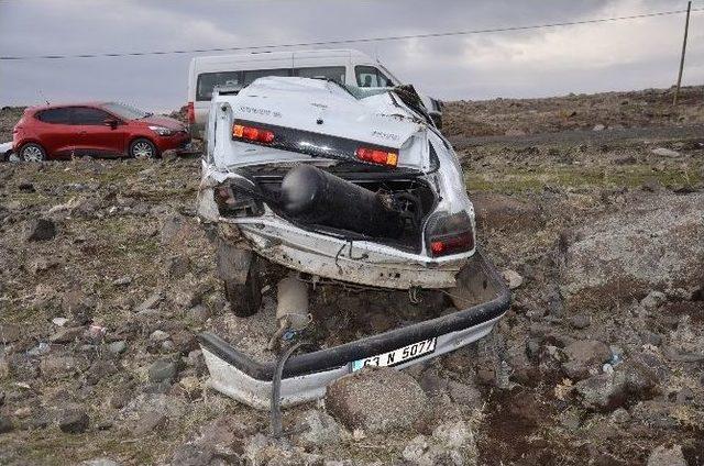 Siverek’te Trafik Kazası: 1’i Çocuk 3 Yaralı