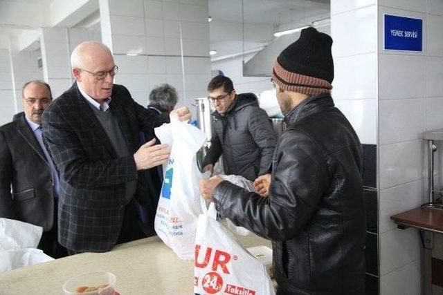 Aşevi’nde Yılbaşı Morali