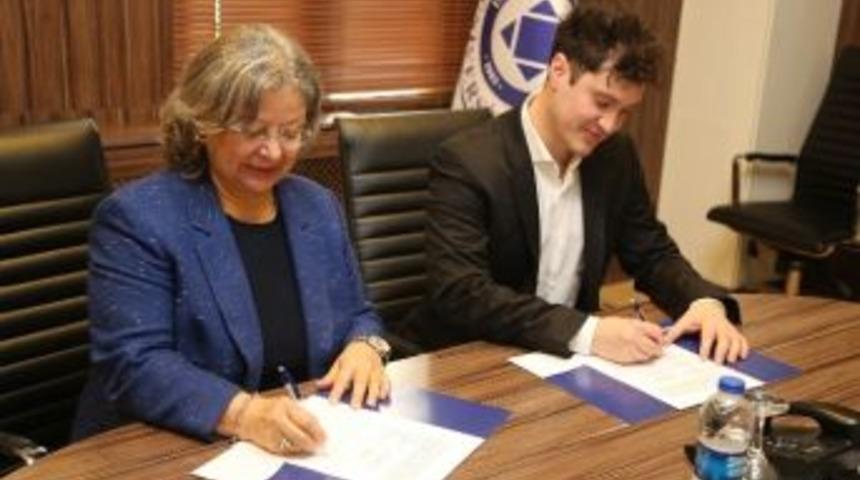 İa&uuml;&rsquo;den Suriyeli Sığınmacılara Eğitim İmk&acirc;nı