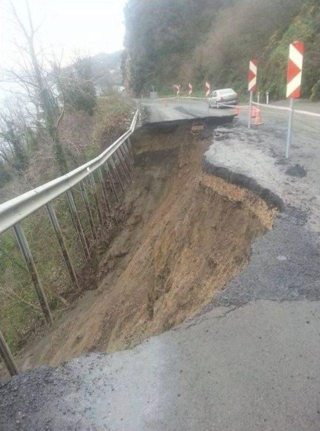 Eski Ordu-samsun Karayolunda Heyelan 1