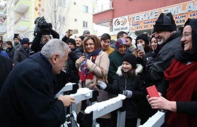 Başbakan Yıldırım, Kaya Çiftinin Evine Misafir Oldu