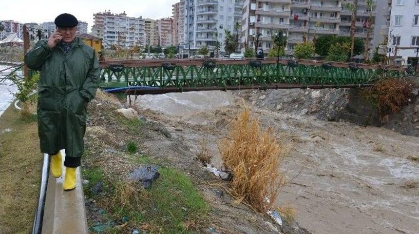 Sel Felaketini Başkan Kocamaz Sahada Y&ouml;netti