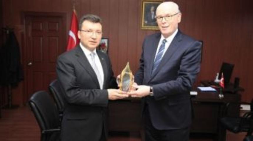 Başkan Kurt, Kaymakam Şahin&rsquo;i Ziyaret Etti